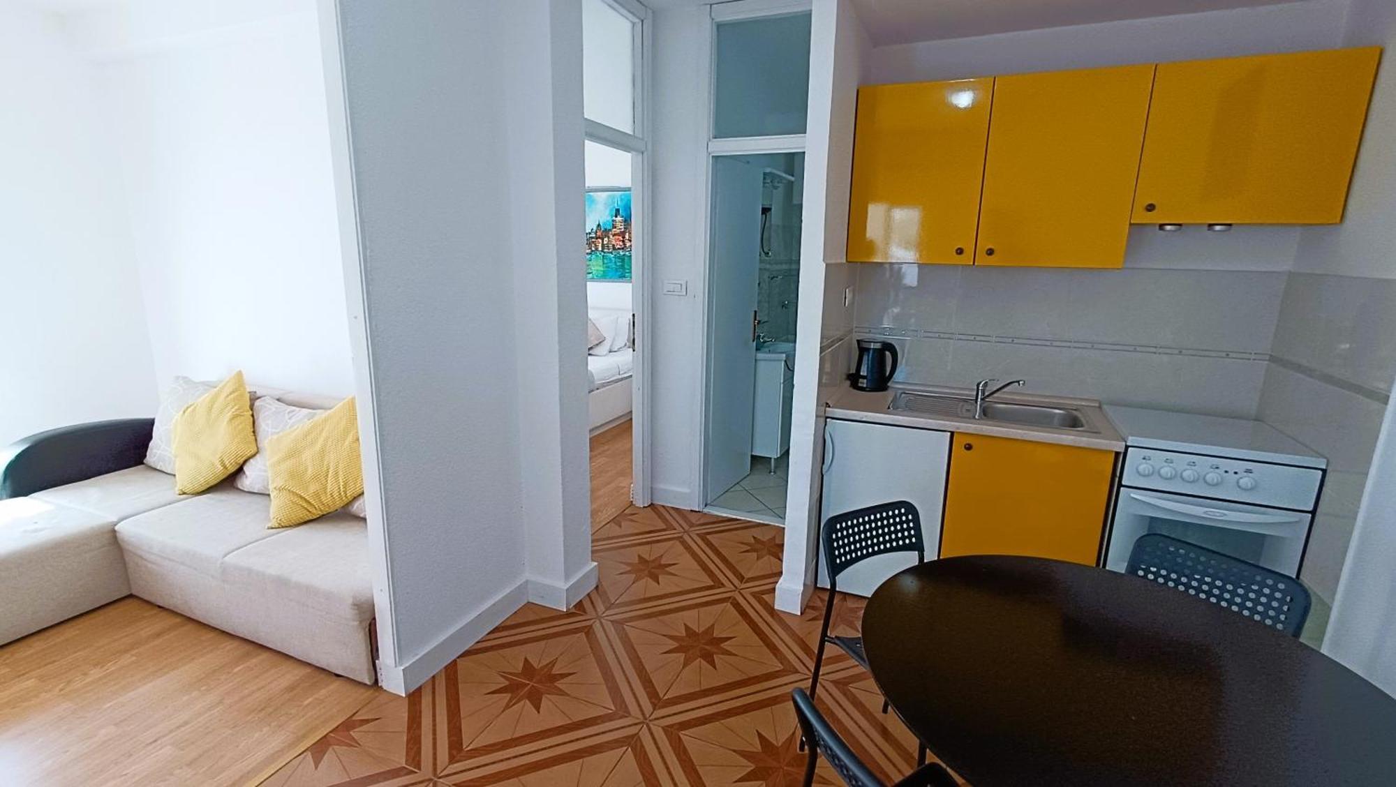 Apartments Ella Makarska Bagian luar foto