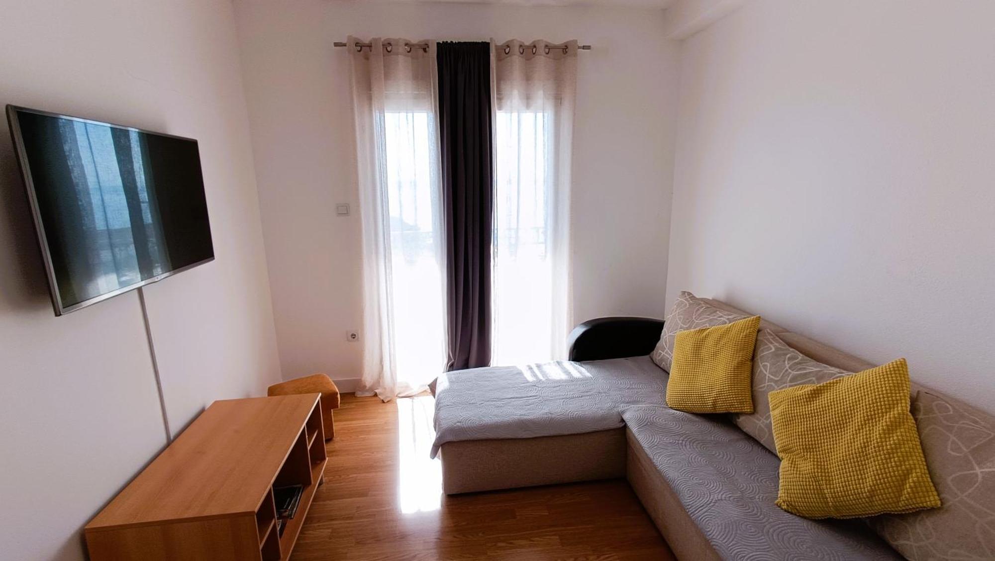 Apartments Ella Makarska Bagian luar foto