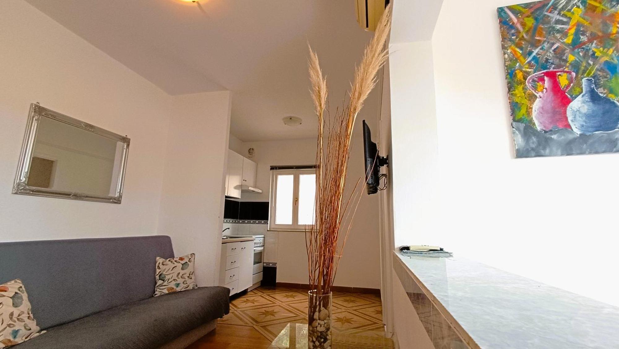 Apartments Ella Makarska Bagian luar foto