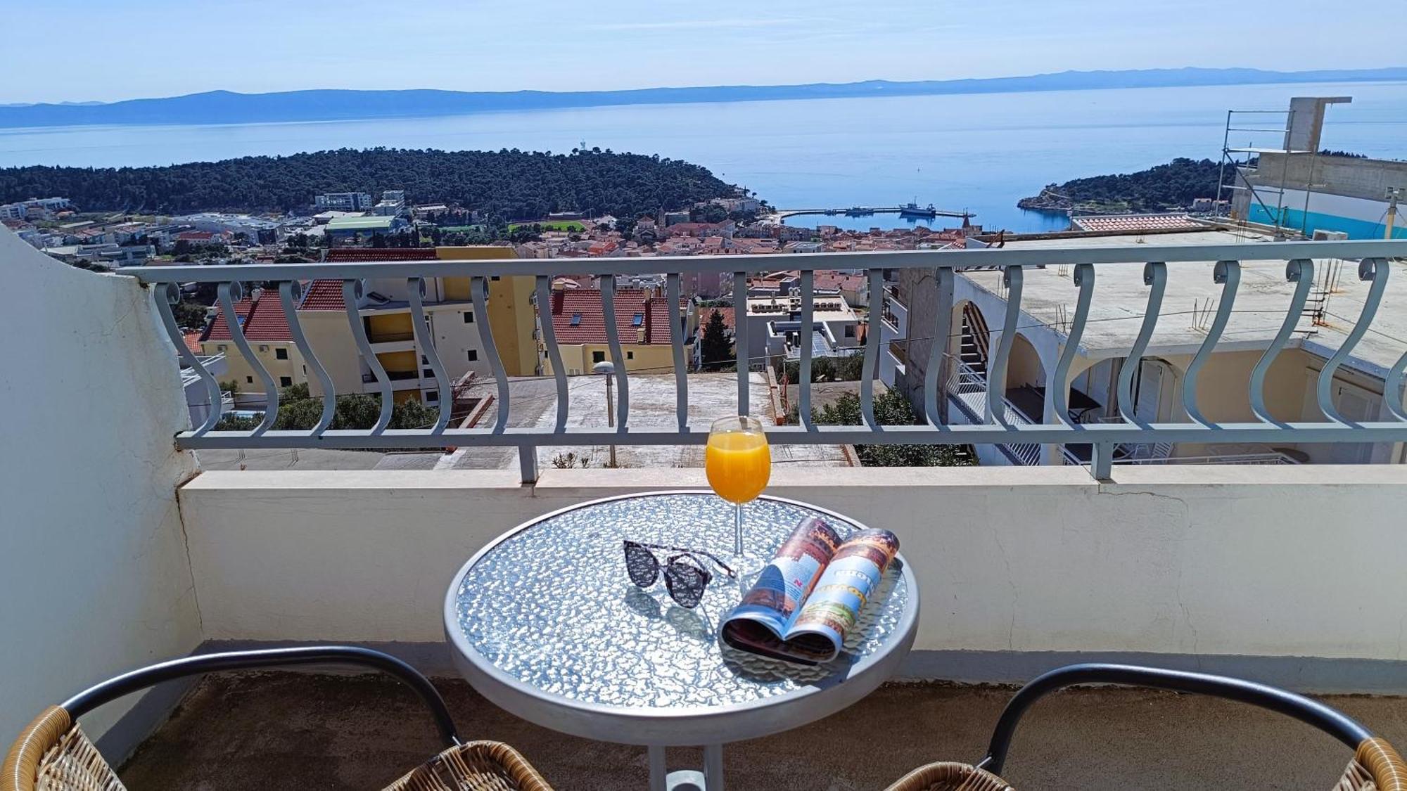 Apartments Ella Makarska Bagian luar foto