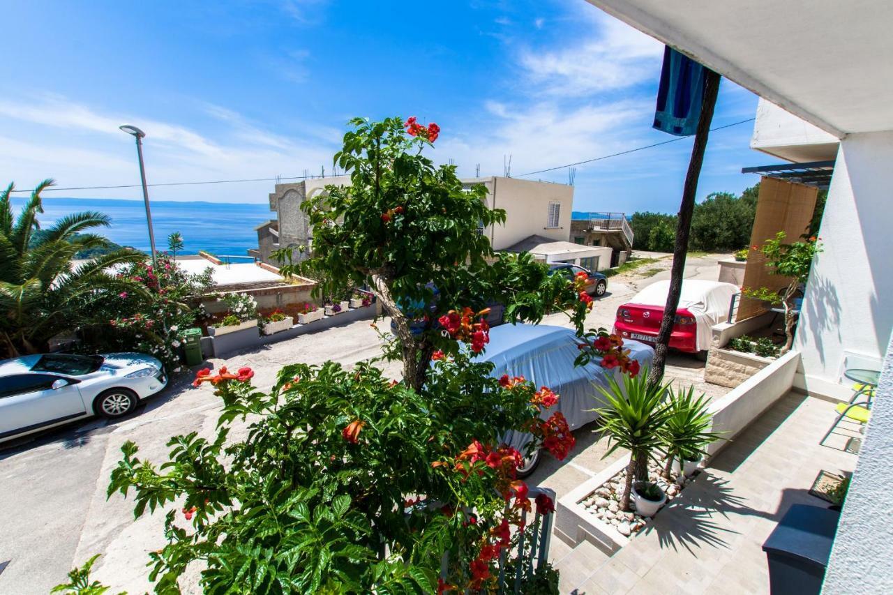 Apartments Ella Makarska Bagian luar foto